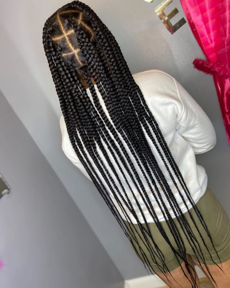 Jumbo Knotless Braids